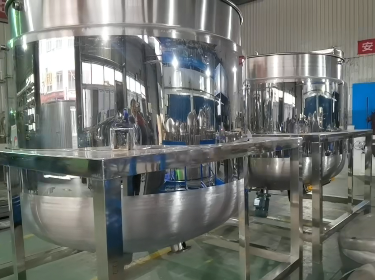 湖北用戶3500升液體洗滌劑生產(chǎn)線完工。